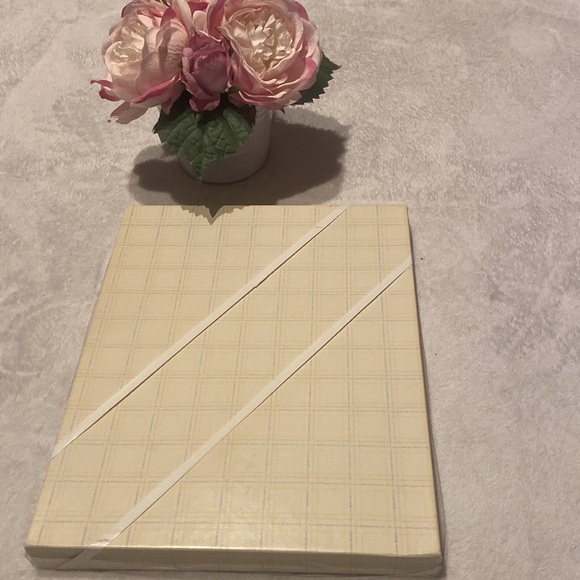 NWT VINTAGE Cradle Knit Yellow Infant Baby Sweater Hat & Bootie Set - Picture 5 of 6